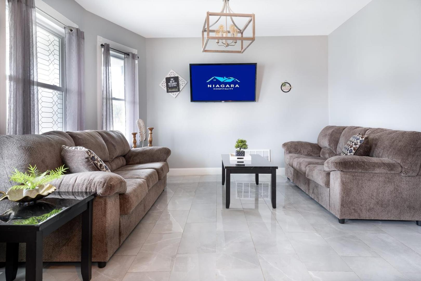 Quiet 4Br Near Niagara Falls & Casino エクステリア 写真
